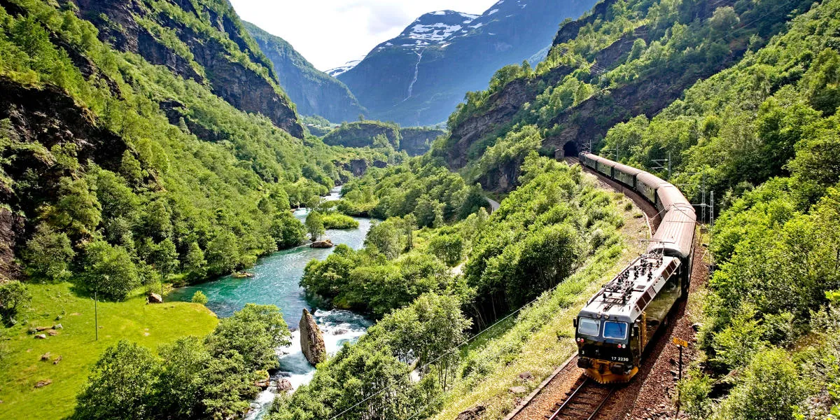 Bergenbanan – Tågresa bland fjäll, glaciärer och fjordar